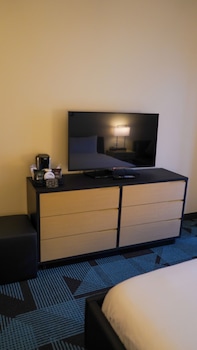 Deluxe Room, 1 King Bed, Tower