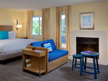 Studio Suite, 1 King Bed, Accessible, Fireplace (Kitchen, Hearing)