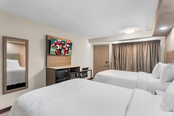 Standard Room, 2 Double Beds (Smoke Free)