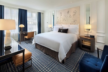 Grand Room, 1 King Bed