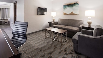 Suite, 1 King Bed, Non Smoking, Jetted Tub