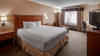 Standard Room, 1 King Bed, Non Smoking, Microwave