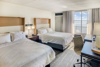 Standard Room, 2 Queen Beds, Balcony
