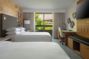Room, 2 Double Beds, Balcony
