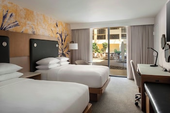 Room, 2 Double Beds, Patio