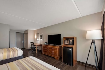 Room, 2 Queen Beds, Non Smoking