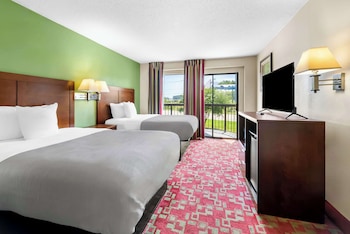 Suite, 2 Double Beds, Non Smoking