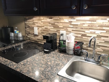 Suite, 2 Queen Beds, Non Smoking, Kitchenette