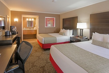 Standard Room, 2 Queen Beds, Non Smoking, Microwave