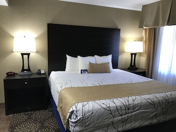 Suite, 1 King Bed, Non Smoking, Kitchenette