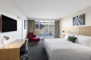 Standard Room, 1 King Bed, Balcony