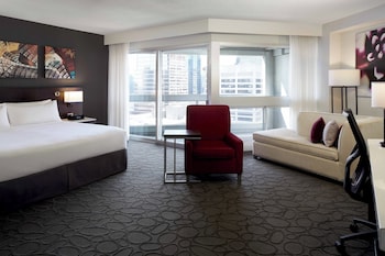 Club Room, 1 King Bed