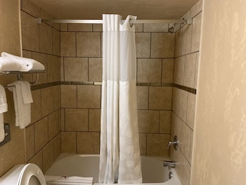 Room, 1 King Bed, Non Smoking, Jetted Tub (Exterior Corridor)