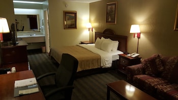 Standard Room, 1 King Bed, Non Smoking