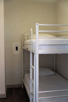 Room (Bunk)