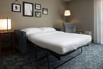 Room, 1 King Bed, Courtyard View