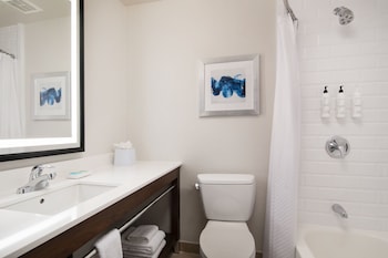 Traditional Room, 1 King Bed (Mobility Accessible, Tub)