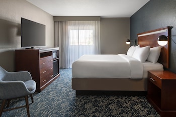 Traditional Room, 1 King Bed