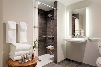 Room, 2 Queen Beds (Mobility Accessible, Roll-in Shower)