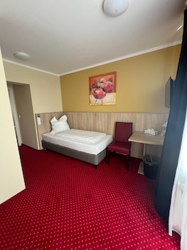 Panoramic Single Room