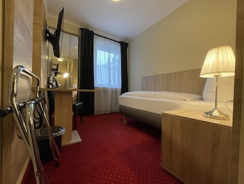 Economy Single Room, 1 Twin Bed, Courtyard View