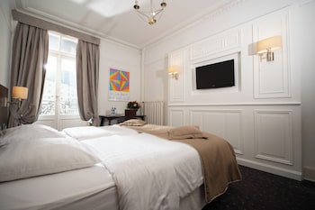 Renovated Double Room -  with balcony