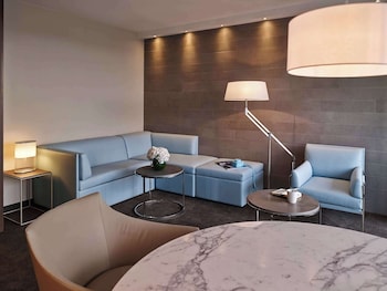 Suite, 1 King Bed with Sofa bed, Balcony (Eiffel Tower View)
