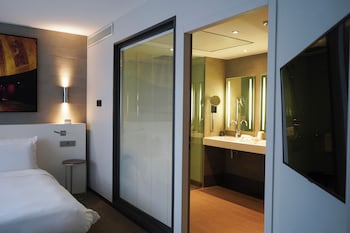 Junior Family Suite, 1 King Bed with 1 Double Sofa Bed