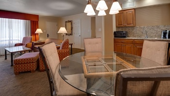 Suite, Multiple Beds, Non Smoking, Fireplace (with Sofabed)