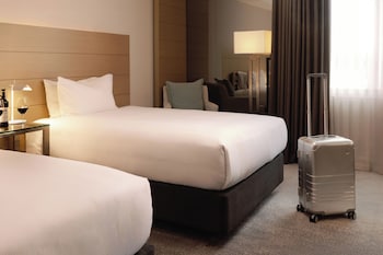 Twin Guestroom