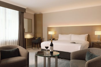 King Executive Room w/ Lounge Access