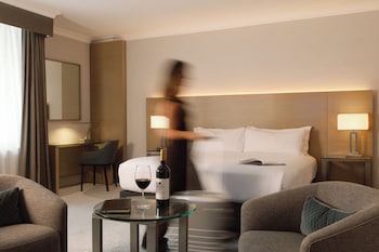 King Executive Room w/ Lounge Access