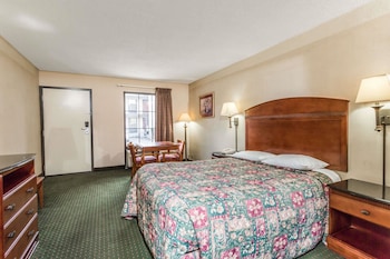 Accessible, 1 Queen Bed, Non-Smoking