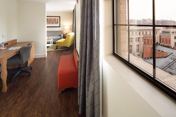 Suite, 1 King Bed