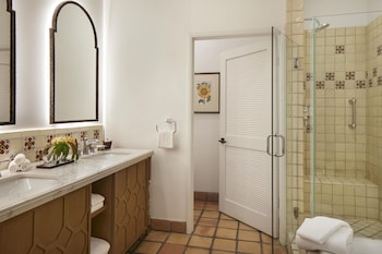Deluxe Room, 2 Queen Beds (DELUXE CASITA PRIVATE PATIO - 2 QUEEN)
