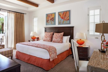 Suite, 1 King Bed with Sofa bed, Kitchen