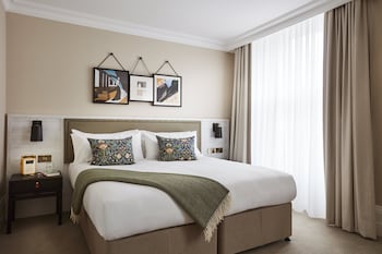 Deluxe Room, 1 King Bed