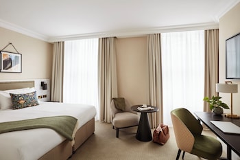 Deluxe Room, 1 King Bed