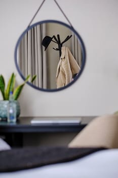 Signature Suite