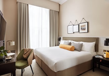 Classic Room, 1 King Bed
