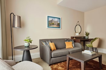 Signature Suite