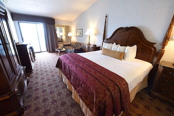 Suite, Multiple Beds, Non Smoking, Courtyard Area (with Sofabed)