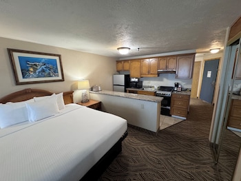 Premium Room, 1 King Bed with Sofa bed, Balcony, Ocean View