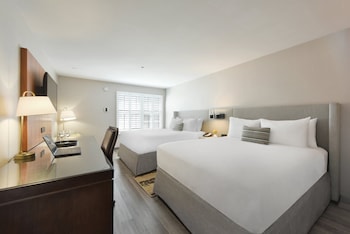 Standard Room, 2 Queen Beds, Accessible (Roll-In Shower)