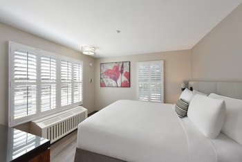 Suite, 1 King Bed