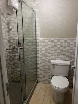 Standard Room, 2 Queen Beds, Accessible (Roll-In Shower)