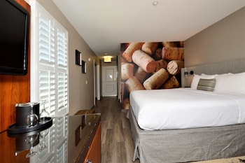 Suite, 1 King Bed