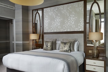 Superior room with King Bed