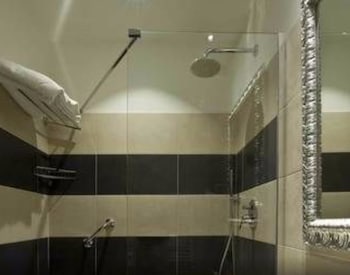 Club Double or Twin Room, Annex Building (with extra bed)