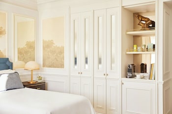Deluxe Room with 2 Twin Beds